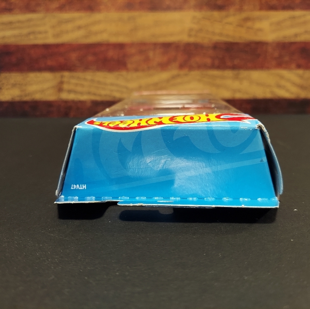 Hotwheels FLAMES 5 pack - Picture 5 of 6